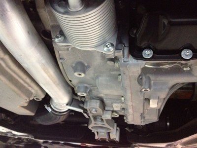 為愛車加裝發(fā)動機(jī)下護(hù)板 一次提升行車安全的明智選擇